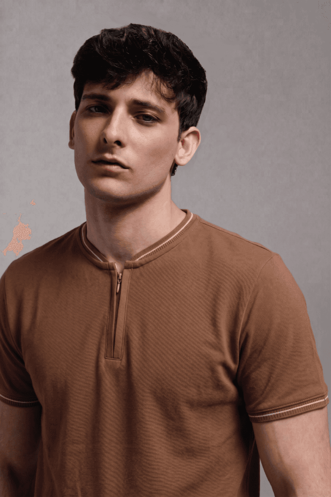 HENLEY RETILÍNEA COM ZÍPER